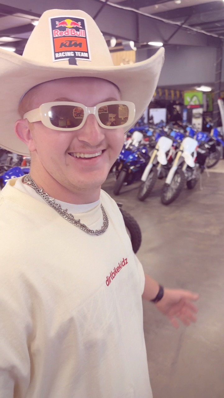 🐓 WELCOME TO BCRD CRIBS! 🏠🔥

Today, Bridger “The Rooster” Ostrem opens the doors and gives us an exclusive tour of how a true BCRD employee lives.

The bikes, the gear, the gold chains—and probably a few things he should’ve cleaned up before the cameras arrived. 😂

Come inside, check out the crib and see what life is really like with The Rooster!

🎥 BCRD Cribs: Bridger Ostrem Edition

#BCRDCribs #TheRooster #BridgerOstrem #BCRD #BasecampRacingDivision OutfitToWin