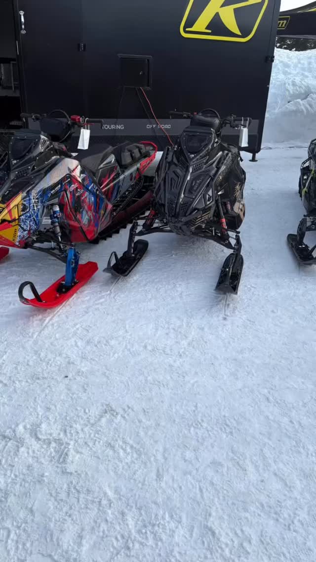 OWSF in full force. 70+ amazing looking and built sleds on display @outwestsledfest located @sawtellemountainresort for the annual Friday sled show and shine.