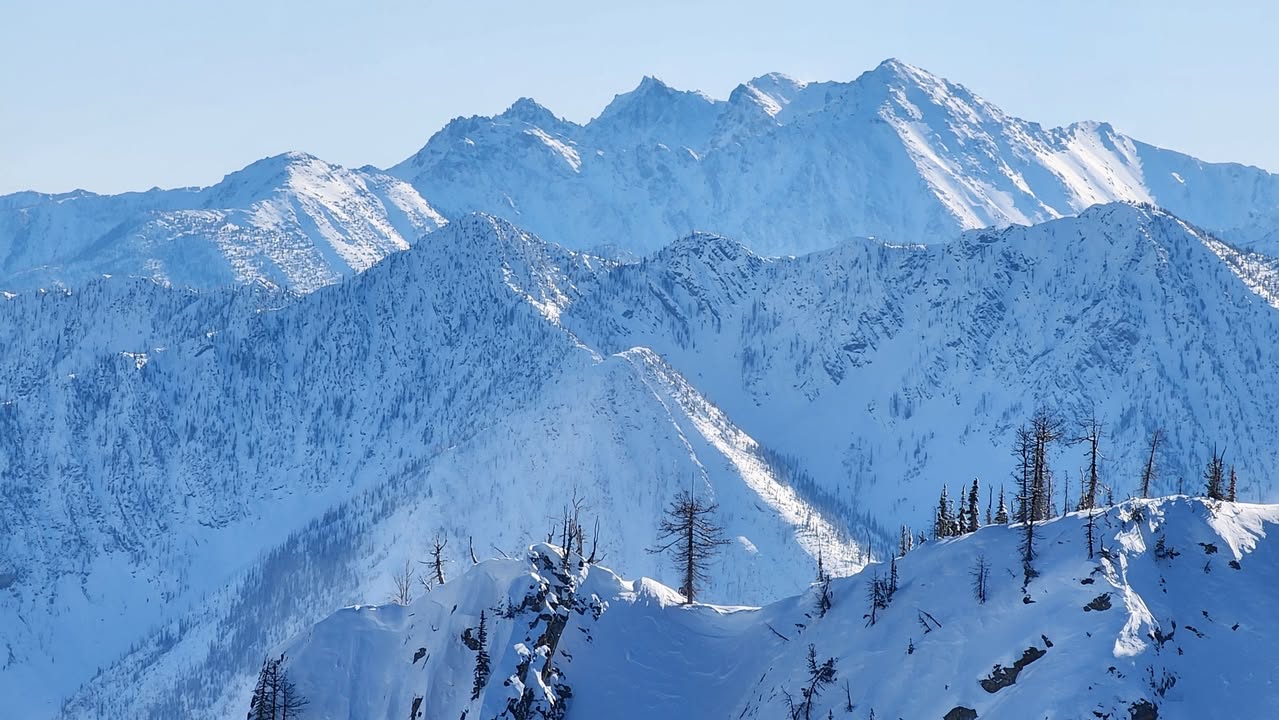 Stevesbackcountrylife  updated their cover photo.