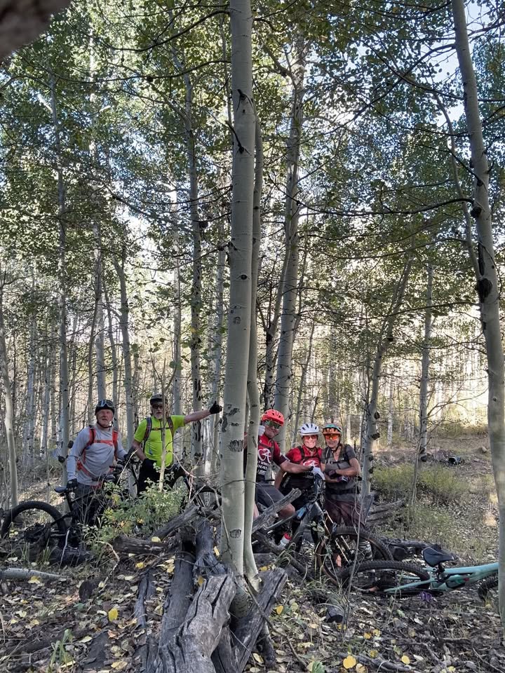 Great ride in Moab Utah.  Combined age of our team was 293 yrs old!😁