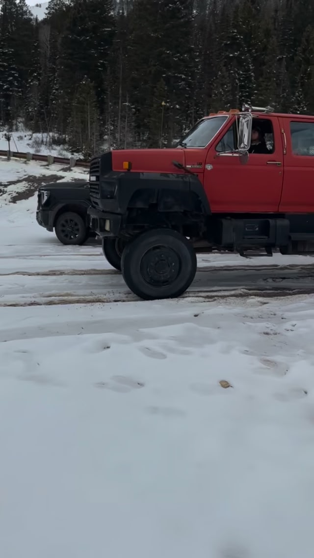 Spring time in the jackson area just hits differently! 

@zbroz_racing 

@mountain_sharkproductions 

@flyracing.snow 

@ride.rasmussen.style 

@cheetah_snow 

@backwoodsbmp 

@caproskis 

@munstercanada 

@rexburgms 

@movebumpers 

@tempestoptics 

@backcountry_alliance 

@skidoo 

@octane_addictions 

📸📸📸 @blair_man711  @blainelund4