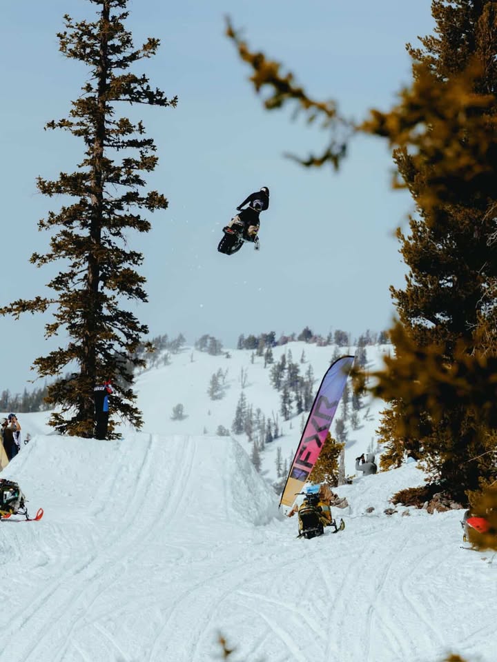 My kinda party! 

@zbroz_racing 

@tempestoptics 

@octane_addictions 

@caproskis 

@cheetah_snow 

@thomasracingfactory 

@flyracing.snow 

@cyclesnsleds 

@bclutah 

📸📸📸📸 @rachael.galipo