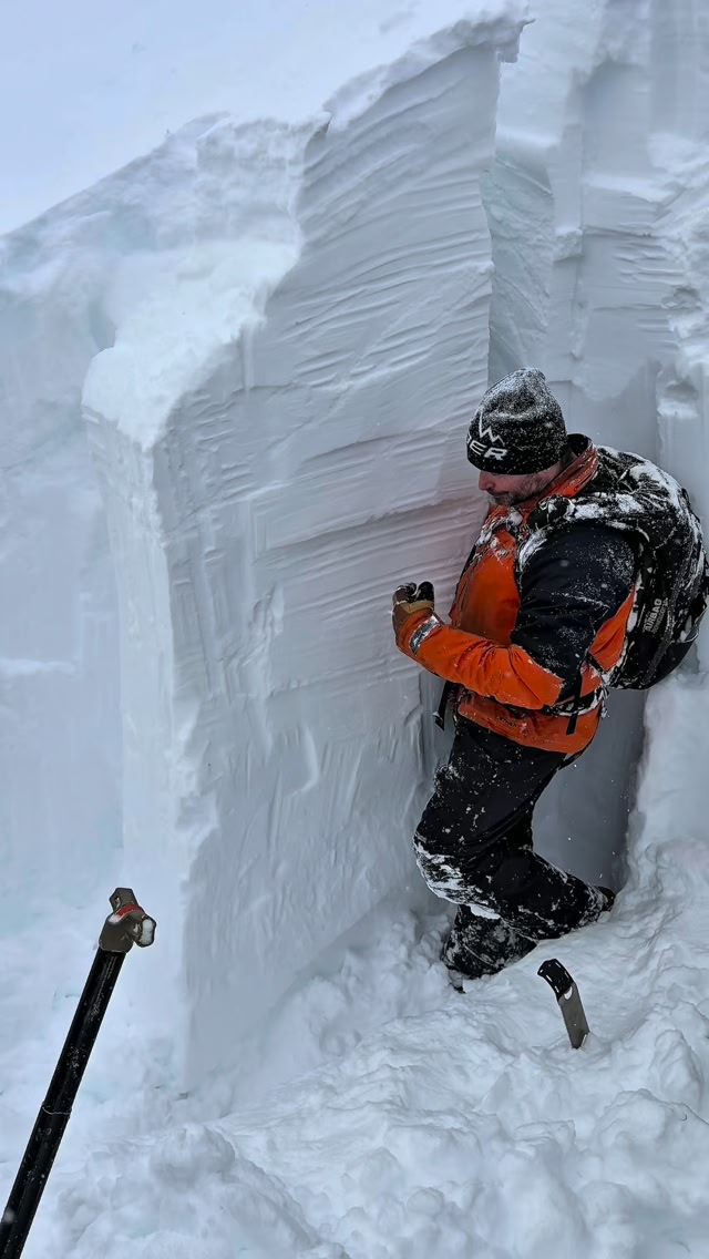 2026/27 is live.

Our scheduled avalanche courses are already filling up for the season. If you know you want to train with us this winter, now’s the time to lock in your dates.

#geteducated 

#sledlifestyle #avalanchesafety #sledgang #sledders