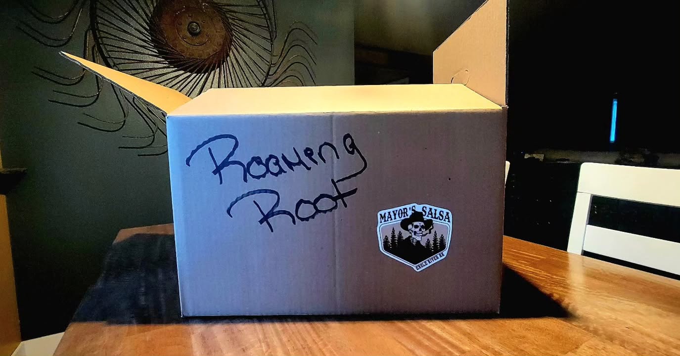 #fairbanks, it's your week. We put in extra hours over the weekend to ensure this order made it your way before heading out for a few days. Make sure you get over to The Roaming Root Cellar and get yours before it's too late. 
#perishableonpurpose #smallbatchmagic #mayorssalsa