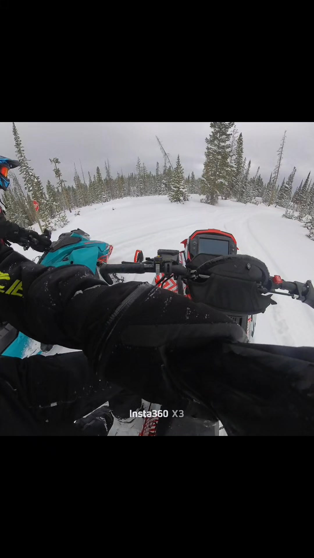 ❄️ Quick highlight of how simple these gloves make it to access your hands without fully taking your gloves off. 
I have worn VO Gloves - Vaughn Originals  for a couple years now and I can honestly say I love these gloves and they will continue to be a crucial part of my gear. I am so stoked to represent them this season. 
I have there website attached to my bio in my links. Go check em out. Get yourself a pair and I know you wont regret it. 
#snowmobiling
#sledlife
#braap
#winterfun
#christmastime