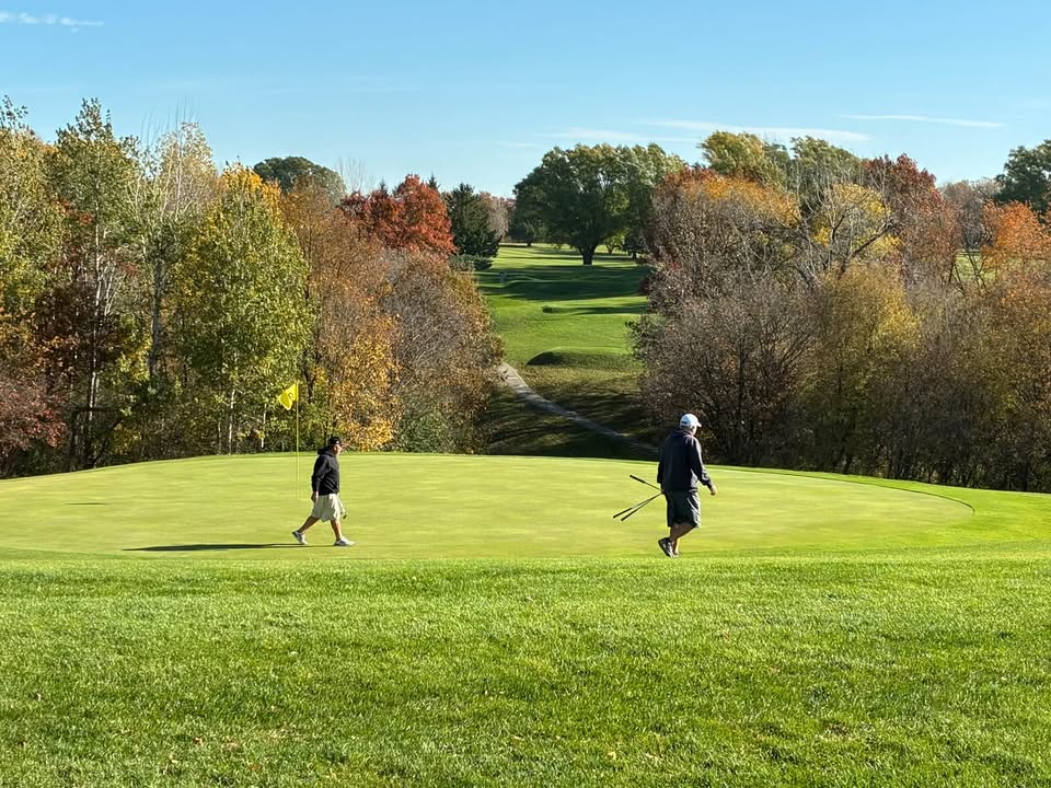 Our last official Men’s Club Event!  75 and sunny and it’s almost November 🤔 we’ll take it!  Next week doesn’t look too bad either.  Book your tee time online at Oaksummitgolf.com. Can’t wait to see you all into November!