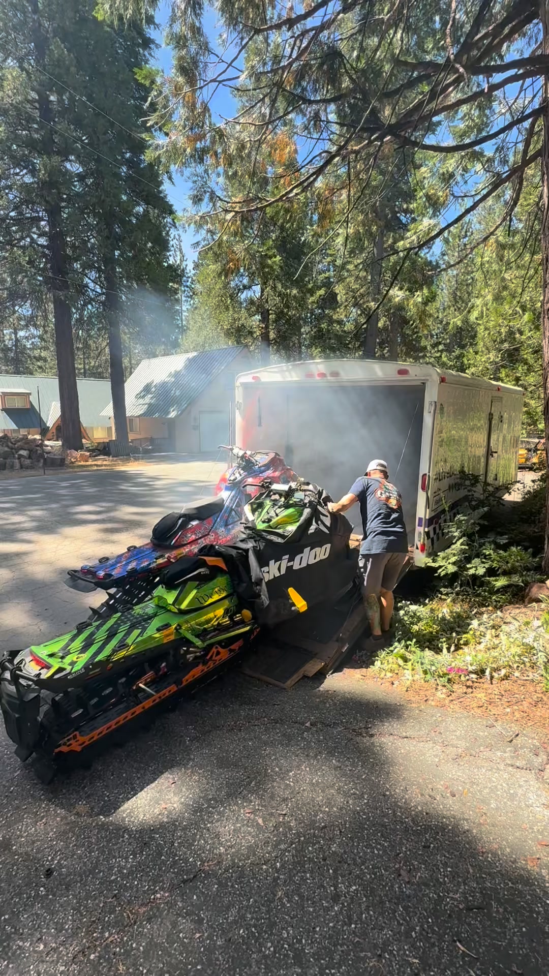 Sell some sleds.  7 to choose from low miles. 375-1500miles. Ski doo and Lynx turbos   Tons of extras. Finger throttle, post forward, lowered bars, diamond s cans. Most have shock upgrades. Soft glove box and seat bags on all. 154-165 (3900-4100cm) for the French. About 5-6000$ in extras on all. Some even have belt drive. PM me for showings. 10-14000$. These are all great Mtn sleds fully set up and ready to go.