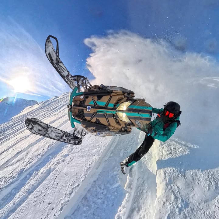 Bozonefreeriders updated their profile picture.