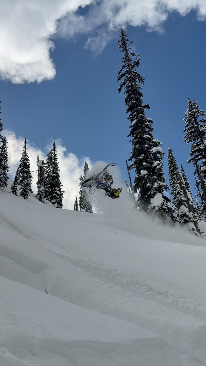 Excited to get my 27expert!  @509inc @arcticfxgraphics @cheetah_bars @cheetah_snow #skidoo #thatskidoofeeling #brpdealerambassador