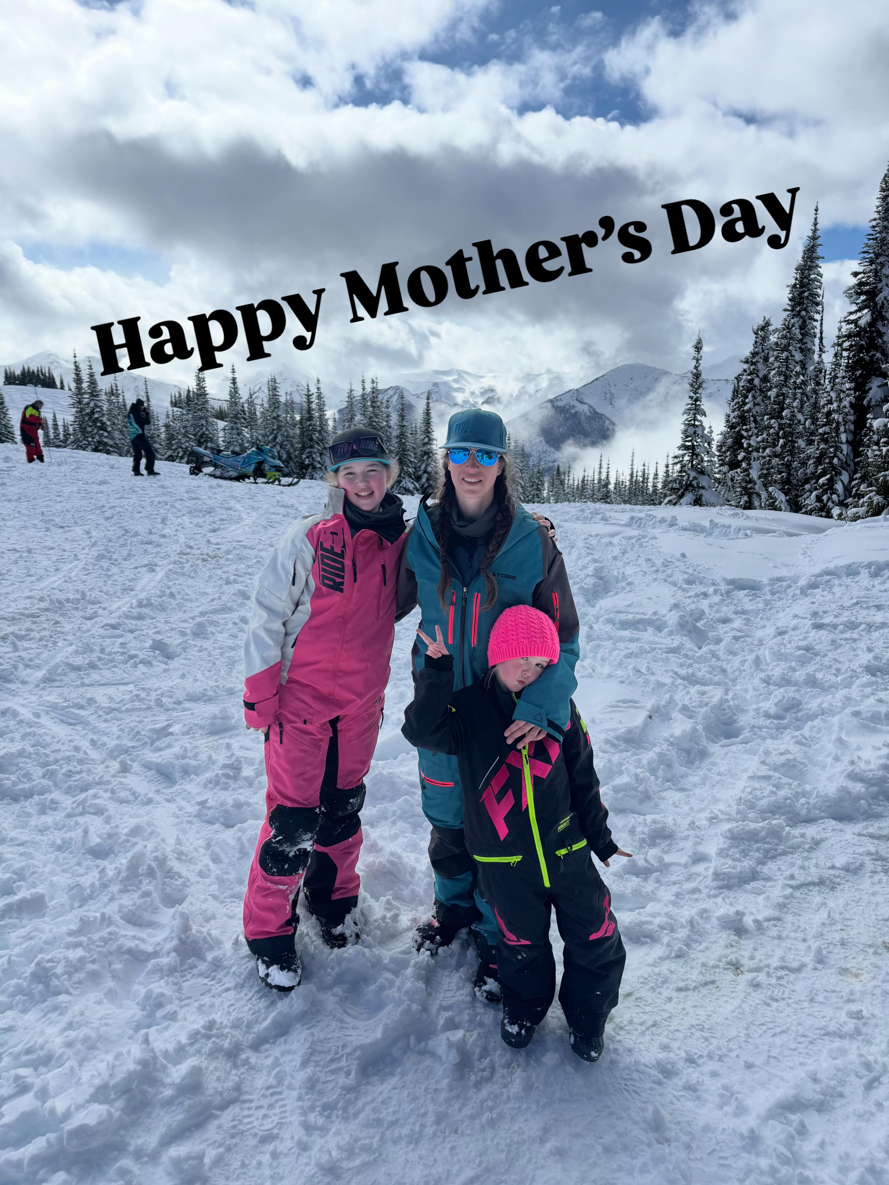 Thank you @akinnear112 for bringing me to mountain tops and on all of your adventures. I couldn’t have asked for a better mom. Happy Mothers Day.