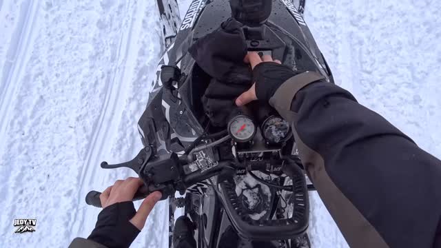 Here’s my raw POV from the crash, things happen quick out there in the backcountry, shoutout to everyone who reached out.

Thanks @jakeeddy__ for getting the footage sorted out as I had my camera settings all messed up, originally looked like it was filmed with a potato.