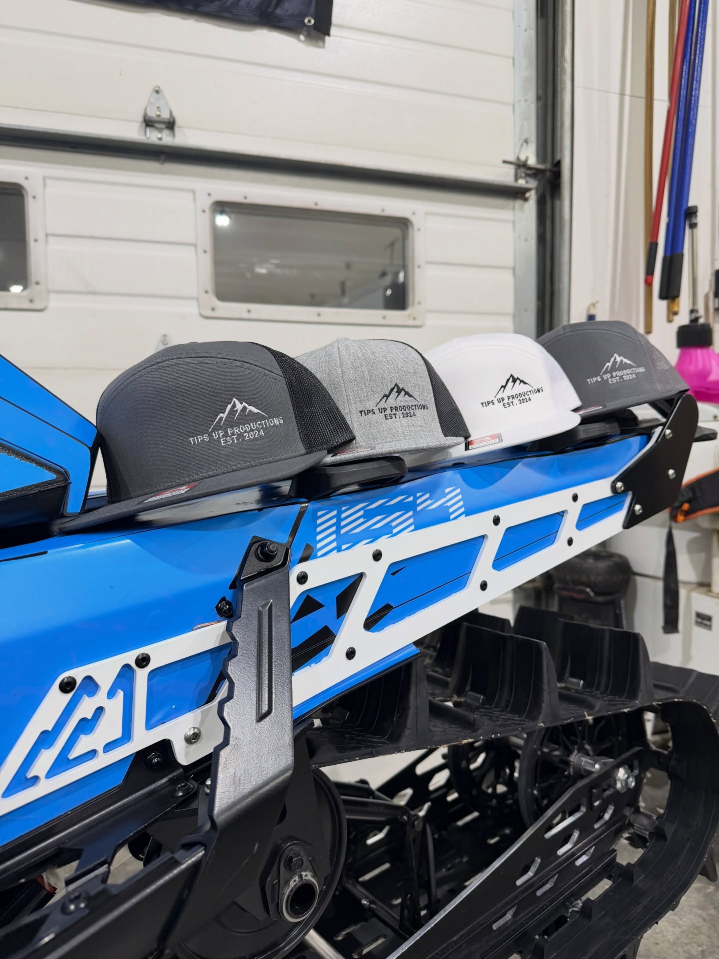 Who wants to win a free hat for you and your freind?

Like this post and tag a riding buddy who gets stuck way too much! 

If you are chosen randomly you and one freind will win a @tipsup.productions  hat of your choice!

Good luck and who’s NOT ready for winter to be over?

End April 1!
 We have a website coming soon!!

@skidoo 
@mounthelenamotorsports 
@bsb_fab 
@arcticfxgraphics 
@logancoachtrailers 
#brpdealerambassador 

@kyler_larson_ 
@tylervbos 
@dill351 
@larson.reid