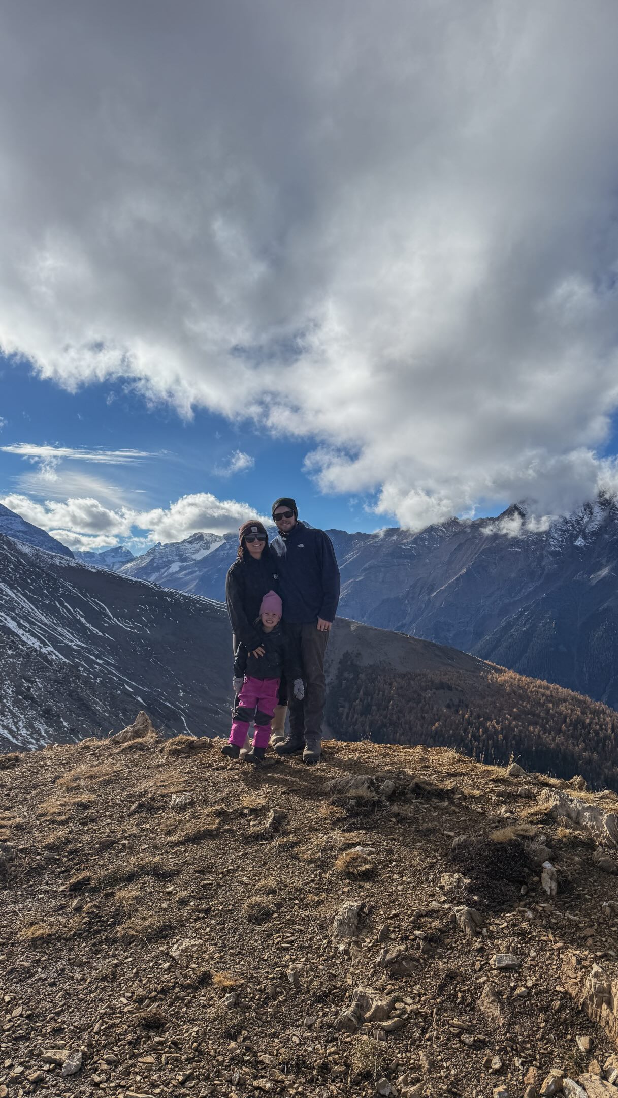 Pretty sure food just tastes better on top of a mountain. 🍂🏔️

Fall SXS rides, mountain top dinners, and family adventures in the East Kootenays. Wouldn’t have it any other way. 🤎