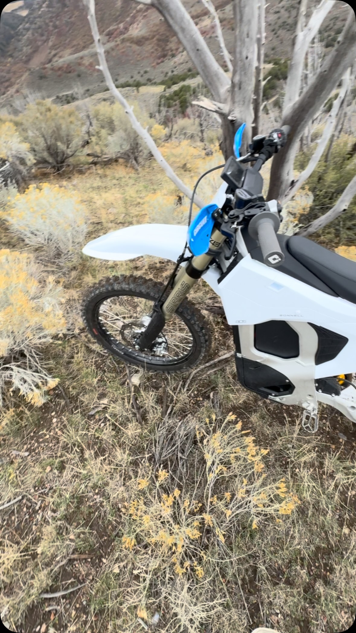 Dang this is a bad bike! Mid size bike with full gas bike power and more! Anyone interested in one get on down to @cyclesnsleds and check them out! Cannot wait to fully set this one up and do some stuff! 

Www.cyclesandsleds.com 

#bonnel #cyclesandsleds