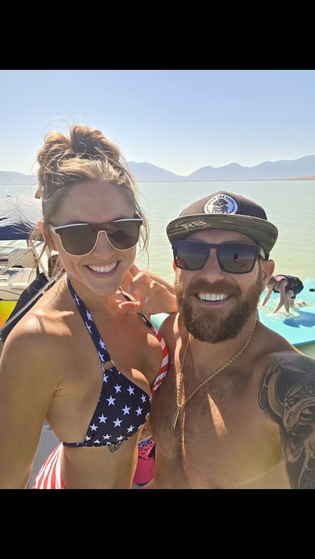 Im so grateful that I get to spend my 4th of July with this lady and our wonderful kids. I could not have asked for a better life. Happy birthday merica.🤙🇺🇲

#4thofjuly #fireworks #merica #summer #boating