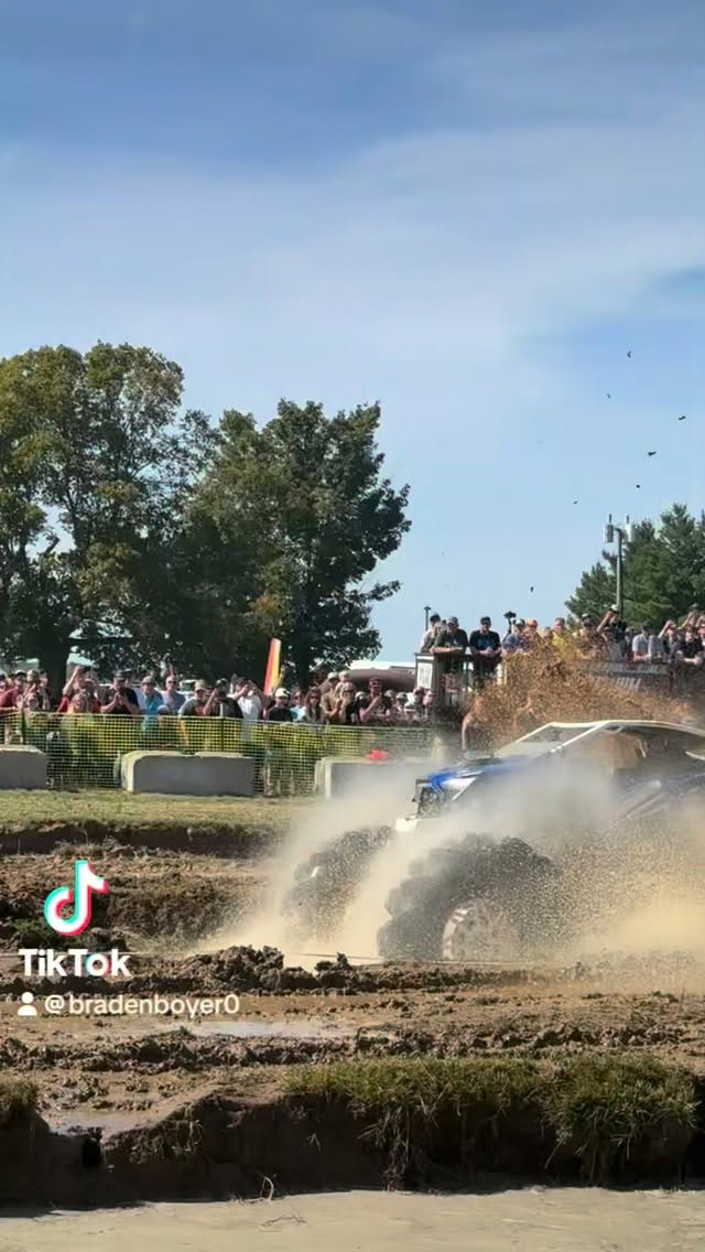The ultimate Haydays experience, needless to say I’ll be back. #haydaysgrassdrags #polaris #beer #muddrags #merica
