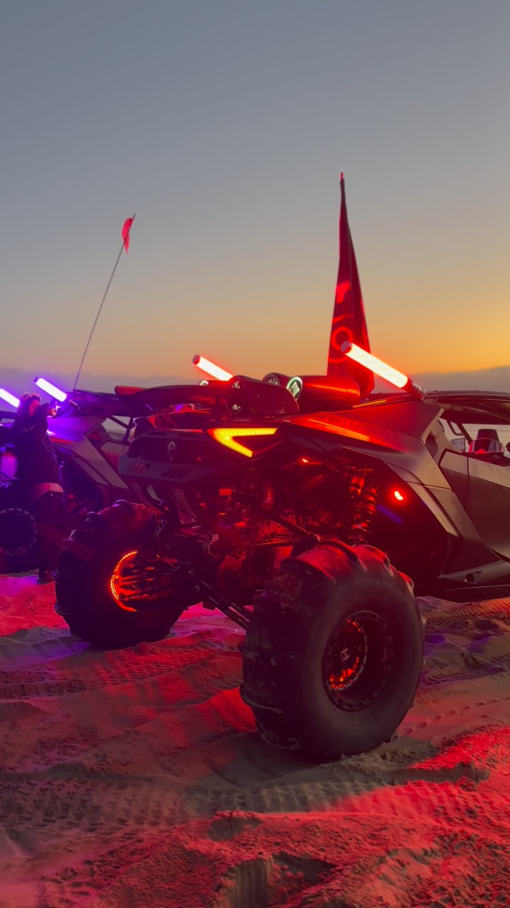 It’s a Love and Hate thing🤣 #canam #polaris #4x4 #luckywhips #beach