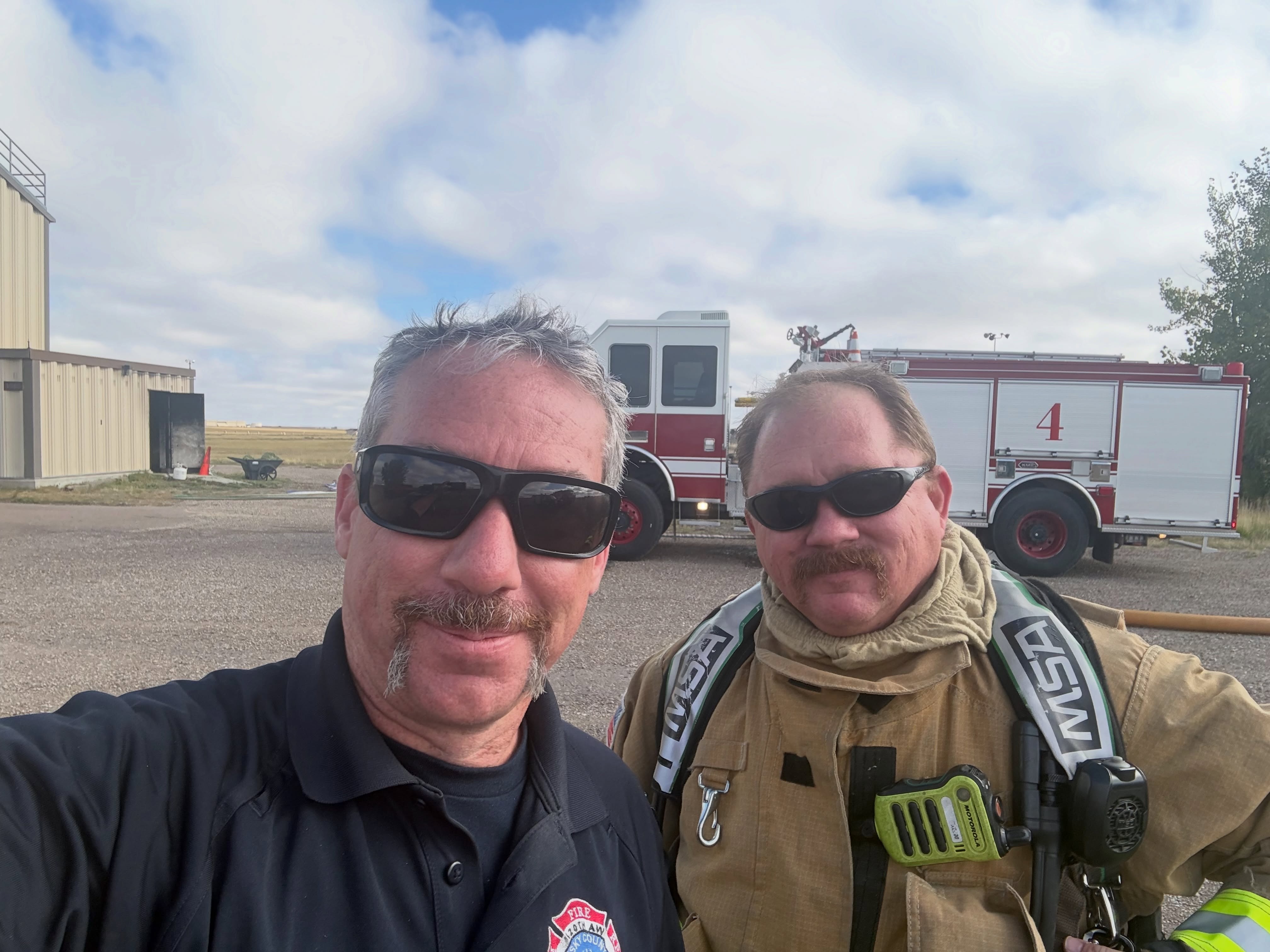 It was good seeing you again brother @dsidlephoto #thinredlinefamily #firefighterfamily #firefightertraining