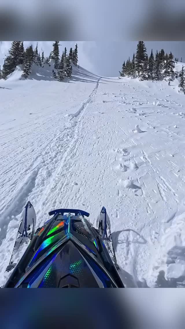 Well, not everything goes according to plan 😅

And, it’s usually when you have an audience…

Too good not to share this one with you…
Especially since I was chirped for chickening out… Or was it my sled that chickened out? 🤣

#patriotboost #klim #thinkoutside