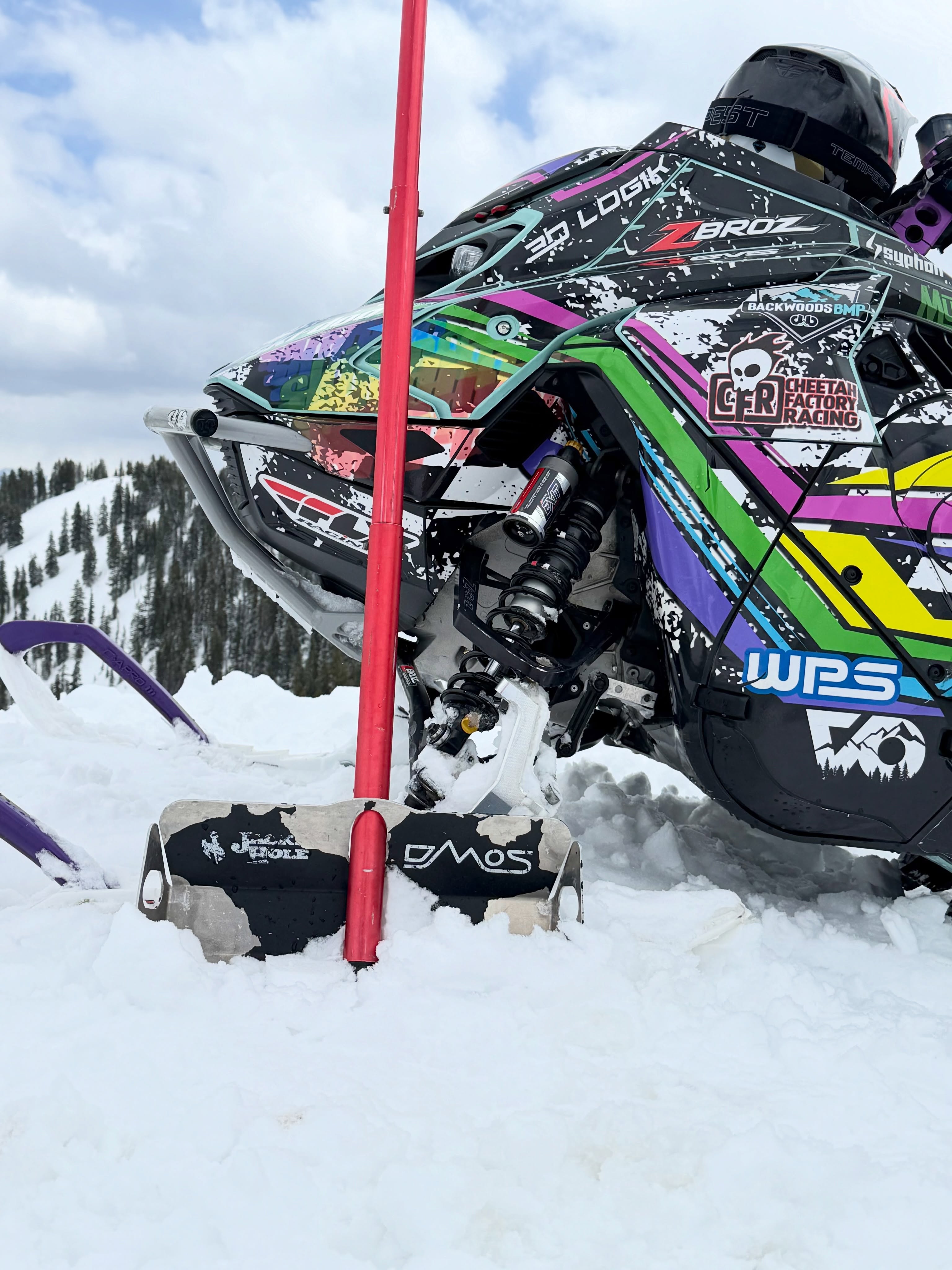 On the mind heavy!!! 

Winter is coming🤘🤘

@zbroz_racing 

@octane_addictions 

@tempestoptics 

@dmos_collective 

@flyracing.snow 

@skidoo 

@cheetah_snow 

@vo_gloves