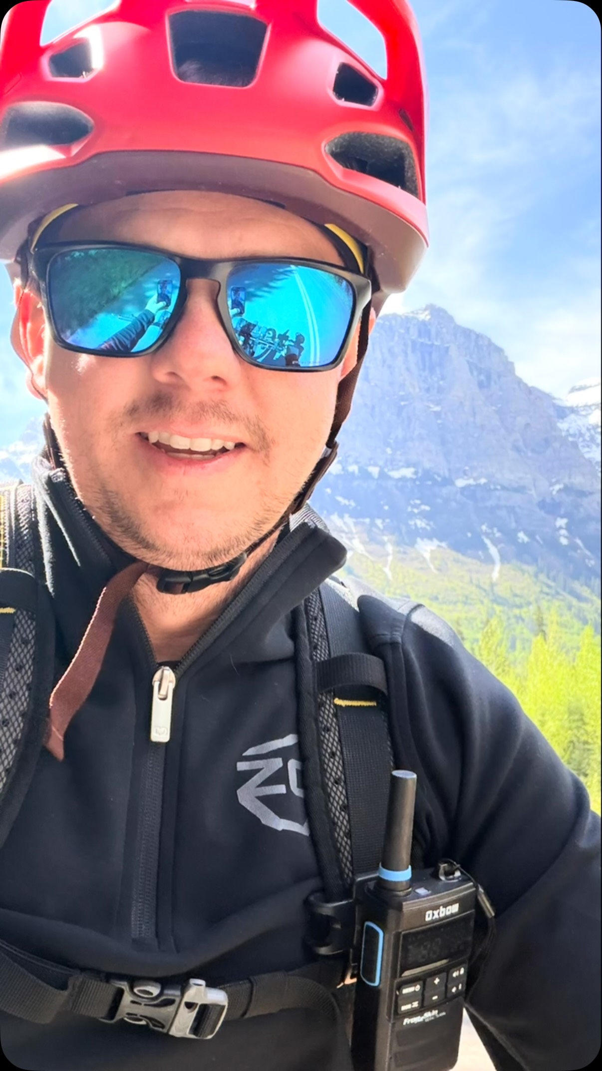 @happy_mama_2boys Birthday ride in 🏔️ Glacier National Park.📸🏔️ @oxbowgear is a must in every journey! Day with friends and family what a blessing!

We rented from @flatheadvalleyoutdoors 1st class, Kyle made it happen. Thanks buddy! The whole team made the experience absolutely perfect. With all the details and all the right gear. 👌🏽

@gage_miland 
@scarlettsherman

#glaciernationalpark 
#goingtothesunroad 
#livinthedream