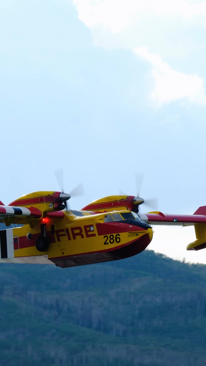These pilots are just amazing at what they do. ✈️🔥
#wildfire #superscooper #colorado