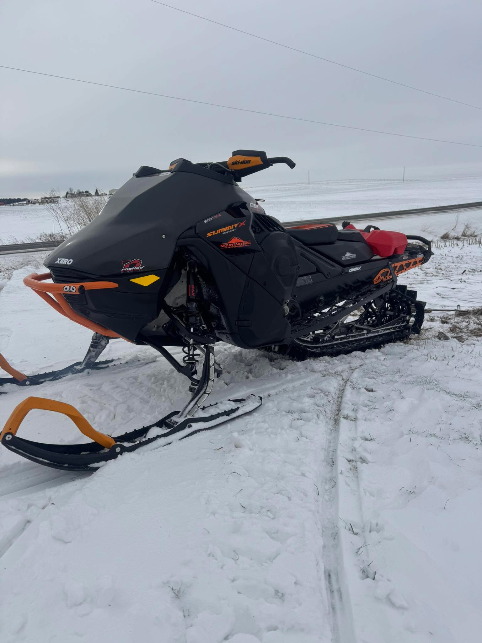 Might have spent a little too much time watching YouTube videos this offseason… but the sled is lighter then ever and ready to shred the hills !!
