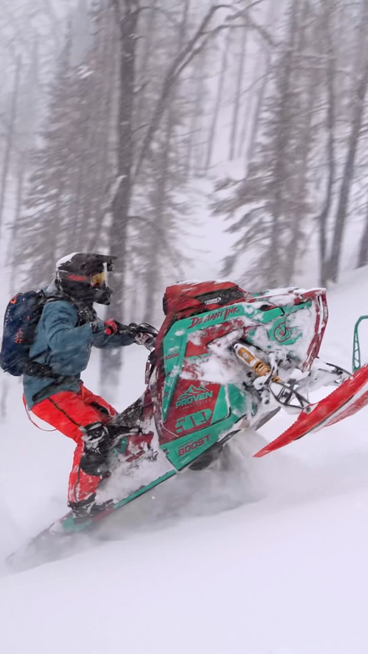 I have a feeling this season is going to be epic! Who else?🤘🤘

🎥 @itsmaddiefaith 

@sawtoothagency 
@polarissnow 
@509inc 
@proven_progression 
@deviantink 
@backwoodsbmp 
@ryanbackwoodsbmp87 
@oxbowgear 
@ortovox 
@roxspeedfx 
@carbonpursuit 
@marlon_products 
@360sportsman 
@1stphorm 
@1stphormoutdoors 
@squatch_juice 

#snowmobile #509inc #fitness #1stphorm sledlife