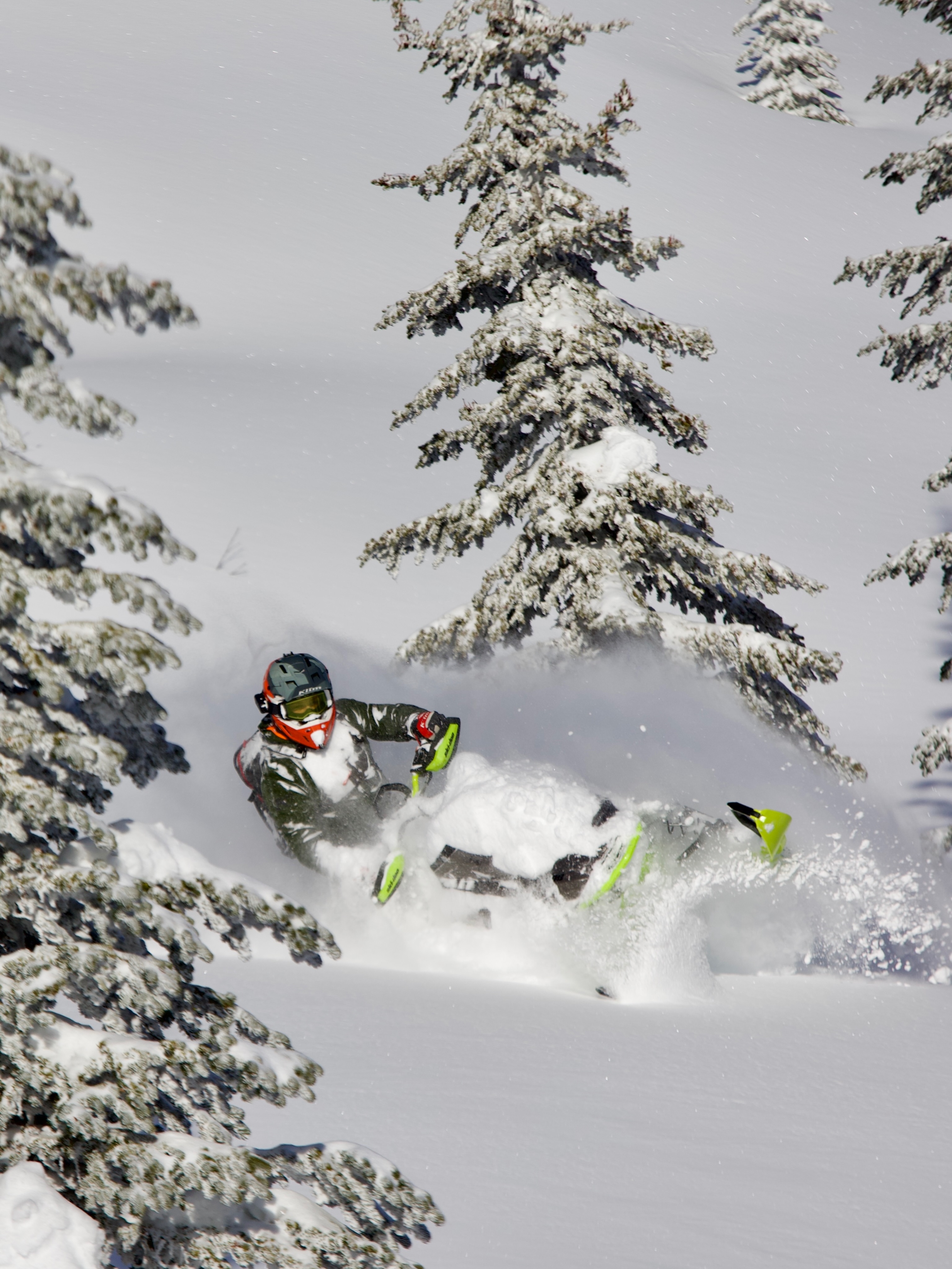 You can always rely on @chromasky for for a sunny day pow turn shot!