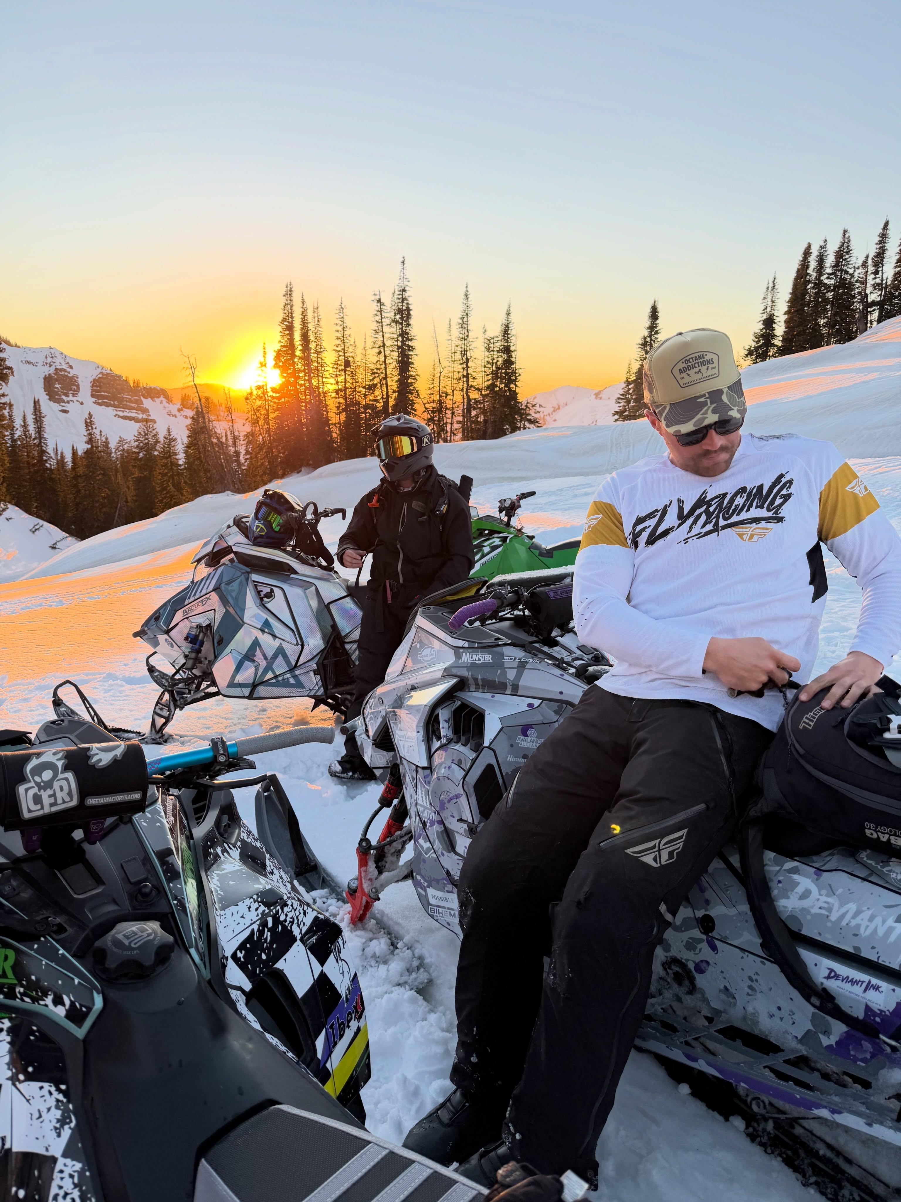 Photographs. Beautiful Moments captured in time that are held forever.!

They may not tell as much of the story as a video, but they sure do tell a lot! 

@longtrack_jack 
@kylepfrankland 
@backcountry_alliance 

@flyracing.snow 
@octane_addictions 
@cheetah_snow 
@thomasracingfactory 
@zbroz_racing 
@skidoo 
@drinkcoffee_dostuff