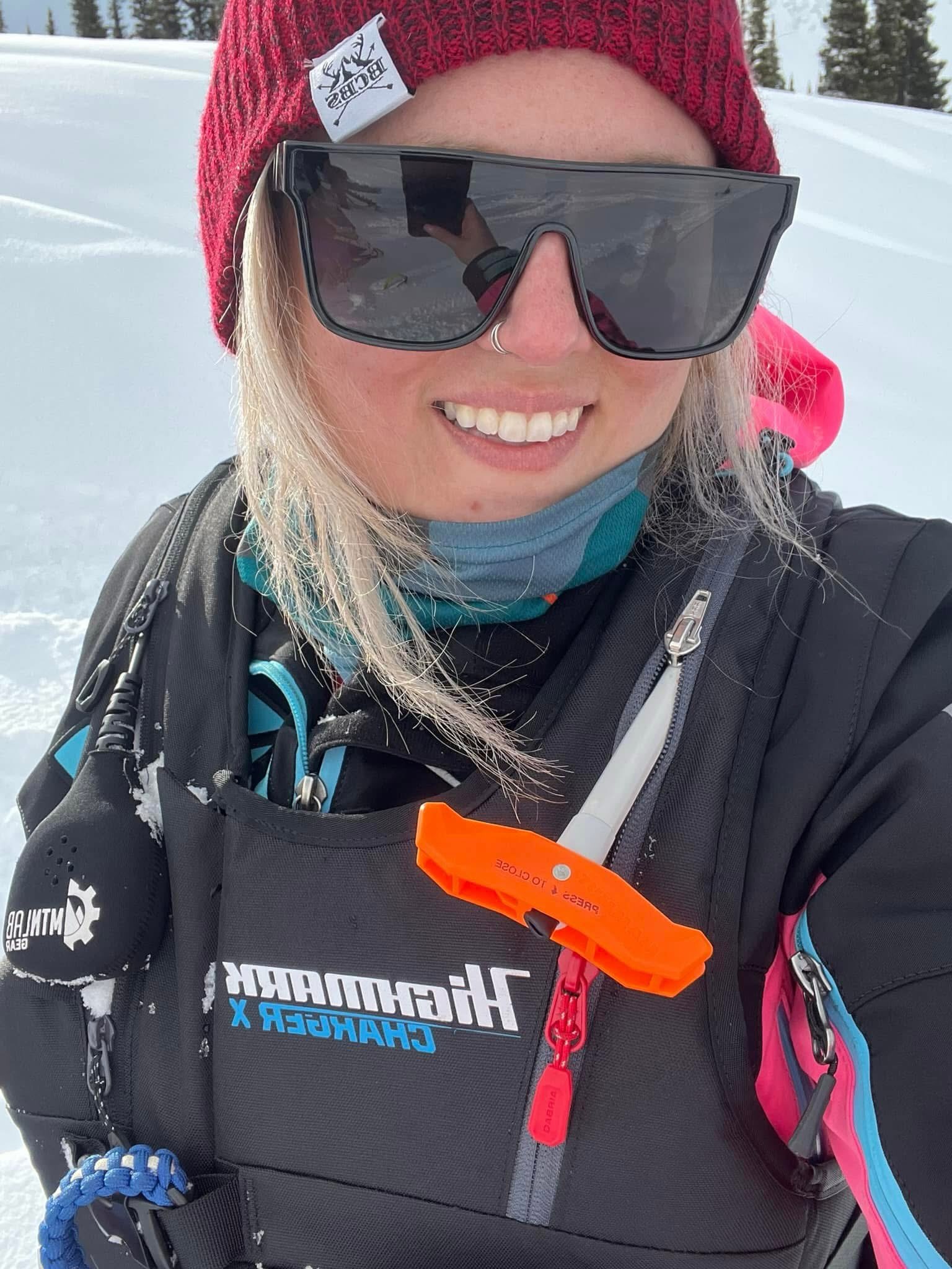 No matter where. 
No matter when. 
No matter with who. 

@highmarkairbags keeps me safe with their charger x avy bag. The vest helps me feel secure, it’s snug and holds tight to me with all my necessary gear!