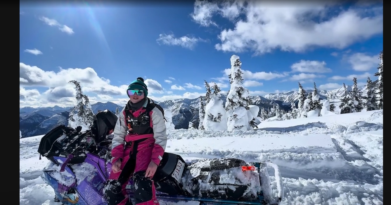I absolutely LOVE my @509inc suit. It keeps me comfortable, protected and focused so I can keep pushing myself, learning new things and building confidence every time I’m on the mountain.  #509ambassador #kickofftowinter509
