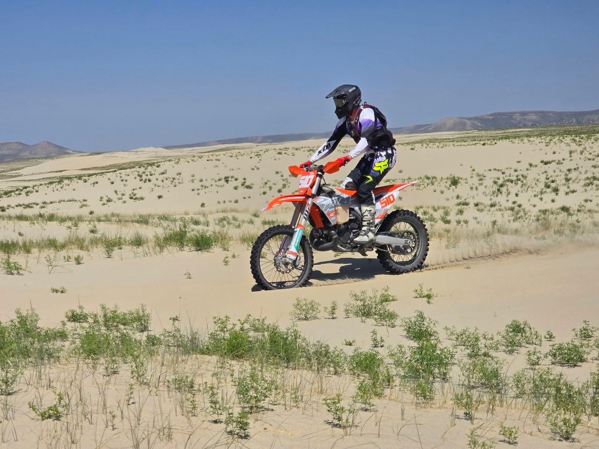 First desert race was a success with some great people! Thanks again @joeyclarke614 for the t-bone and rear brake delete! 😂