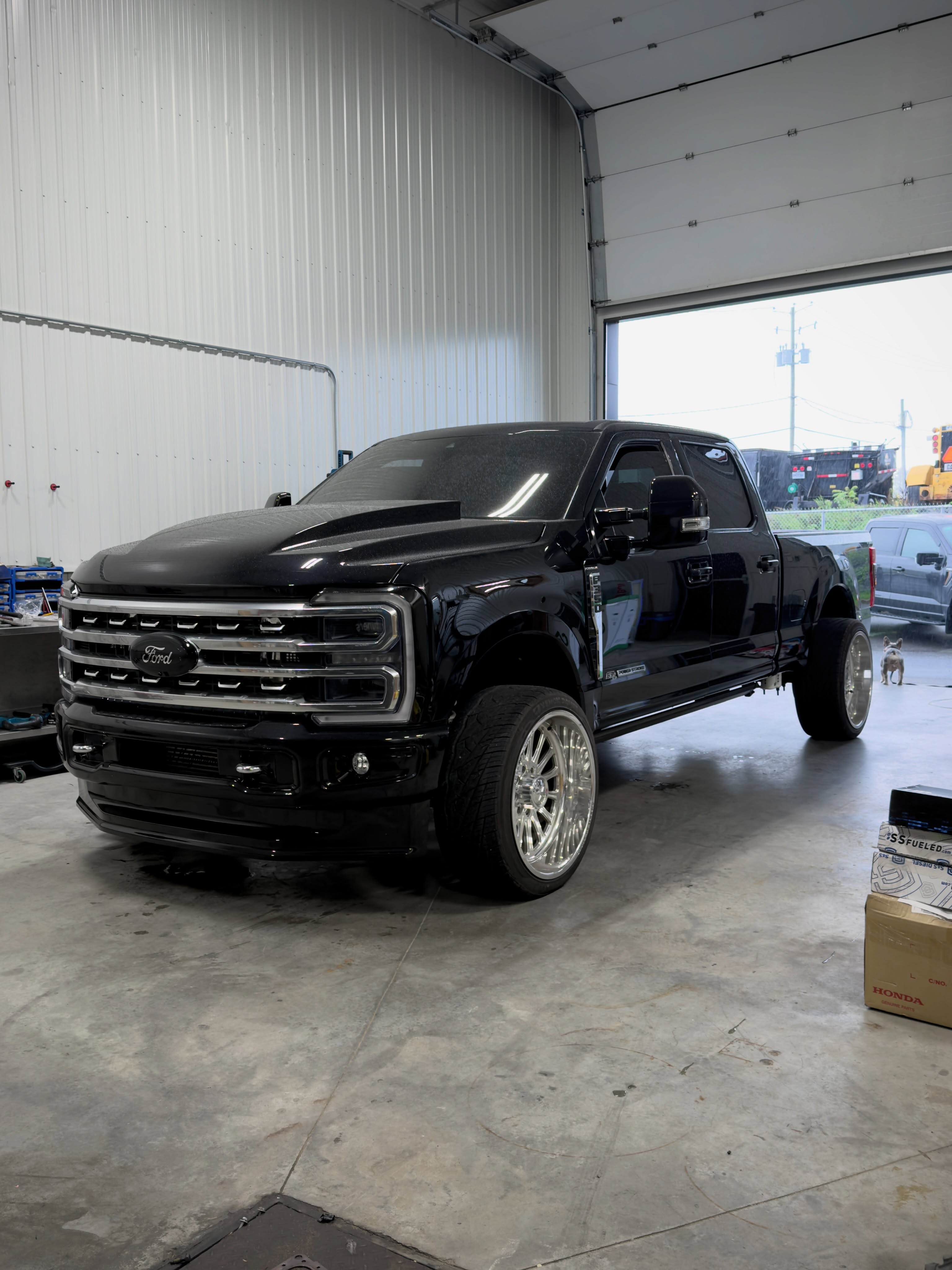 2021 compound F350 🚀

@fassfuelsystems 
@fivestarperformanceinc 
@sleekscents.ca 
@stainless_bros 

#nitrous #compoundturbo #300hp #streettruck #platinum
