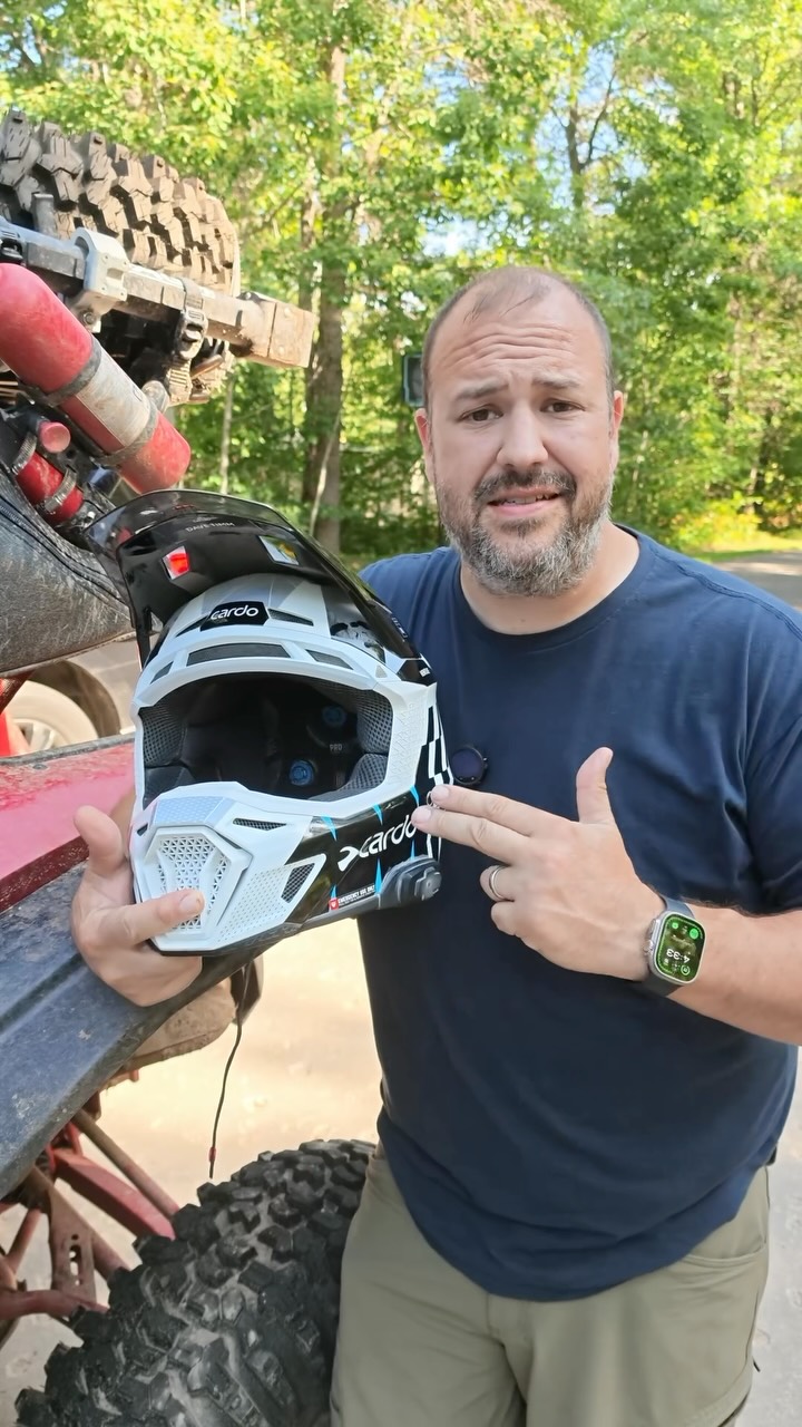 Got a new helmet ⛑️. Loving the @cardo_orv Venture helmet.  Built in cardo unit but even better is the fit and vents, this is my new lid on the trails.  @cardosystems