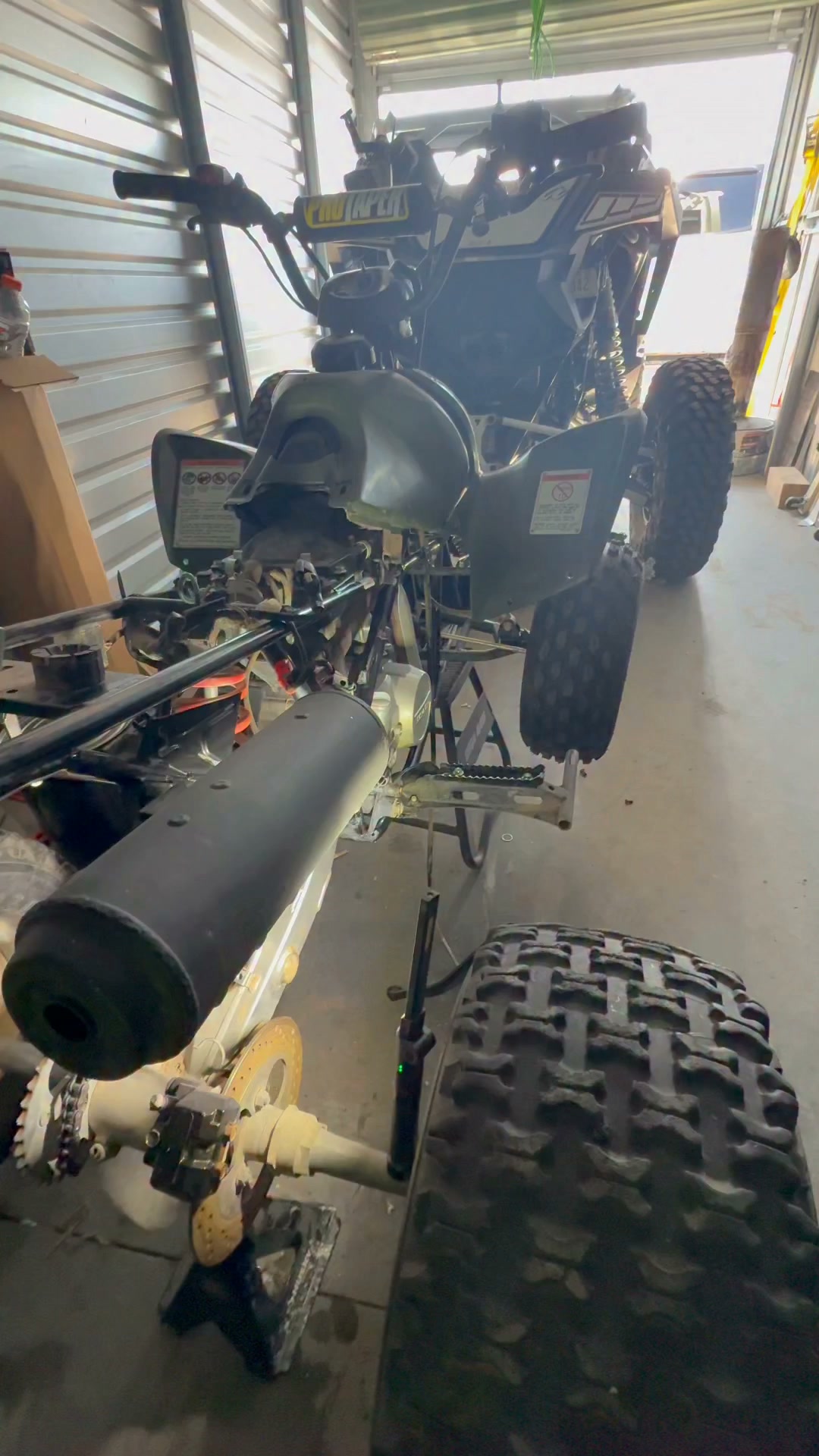 TRX90 UPDATE!! this little shits coming right along. Super stocked on this little build. #ripper #90s #minivlog #RaceReady #trx