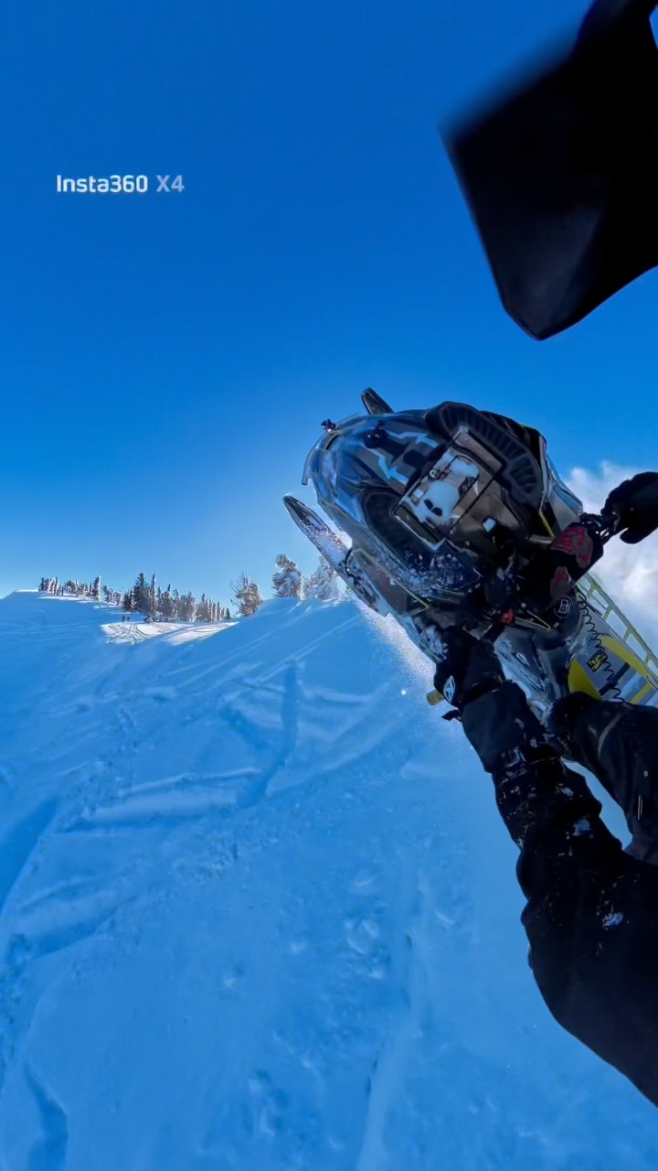 These 100° days have me dreaming of this 🥵

@cyclesnsleds 
@tempestoptics 
@ggb_exhaust 
@pureadrenalinesnow 
@deviantink 
@allterrainmotorsports 
@ridefastcompany