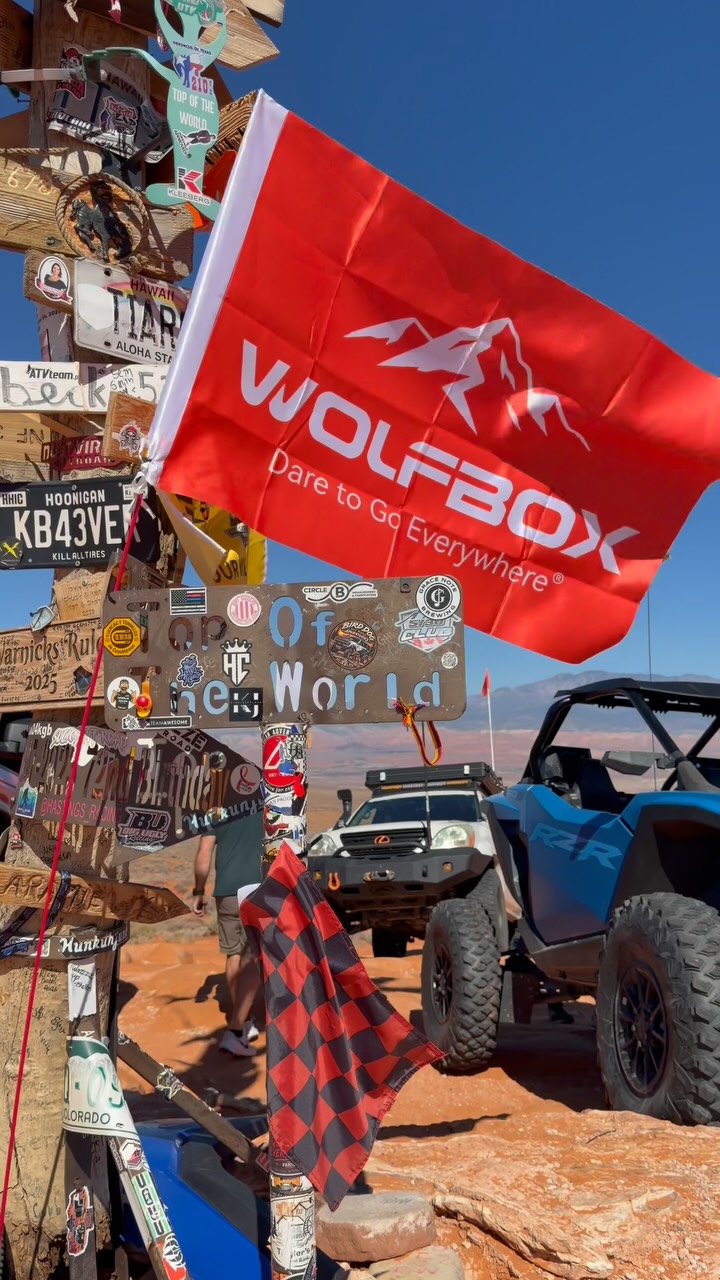Our second trail run wa with @wolfbox_official  to the top of the world!  Wow, what a view.  Put our Hyperflow 60D to good use all week at @trail.hero !
#wolfboxhero #wolfbox #trailhero #topoftheword 

[○- ʙ ʀ ᴏ ɴ ᴄ ᴏ -○] 

For apparel and accessories: http://www.birddogoffroad.com

Be sure to check out our affiliate links with discount codes at https://linktr.ee/BirdDogOffRoadAdventures
