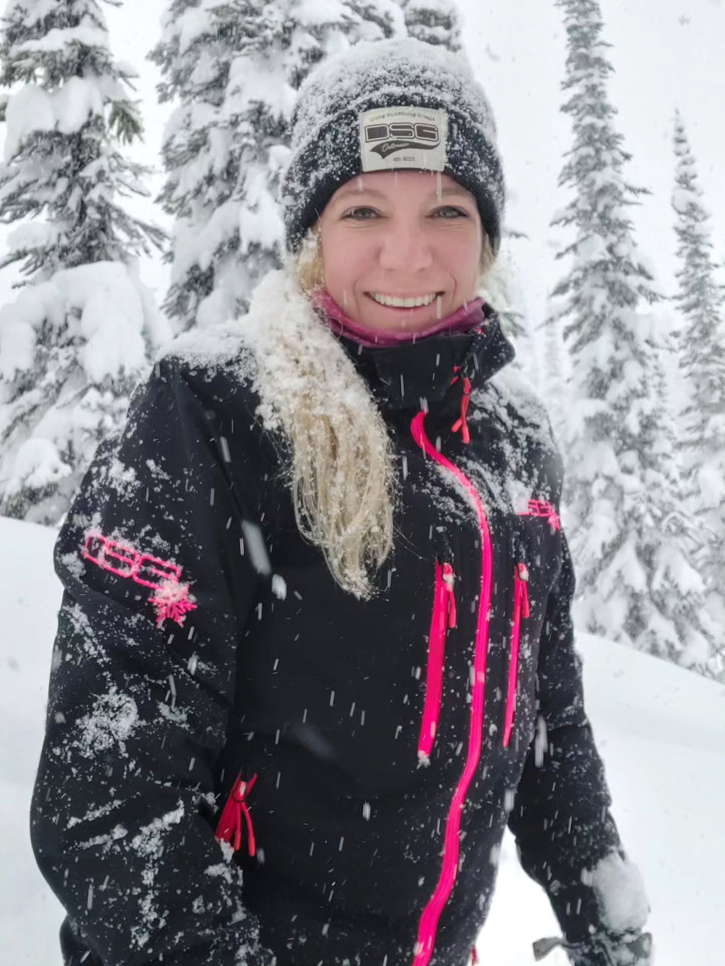 I'm officially done with summer. 
Bring on winter! ☃️
83 days until sled season. 👍
😊❄️🏔💚
@dsgsnow #dsgsnow #doingsomethinggreat #waitingforwinter #backcountrywomen