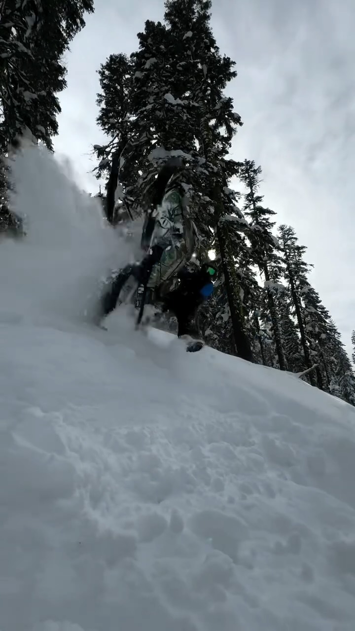 POV you’re my cameraman 🤷🏻‍♂️
Sorry for the roost, buddy! 🤣

#snowmobiling #winter #mountains #journeyfarther #love