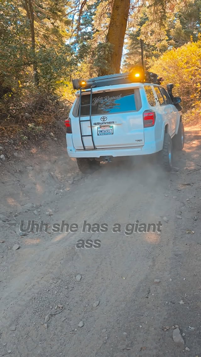Uhh she has a 🍑!!😆🤣
Thanks for the clips 📸!@vannesamagallon