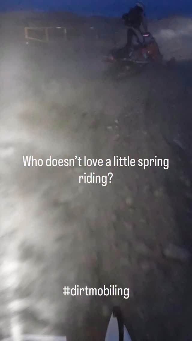 No sleds were harmed or overheated in the making of this video. @cole_andrus @curtisgage @scott.eyer @adindaneker @owen_dyck @hayden_.peck 

#spring #snowmobile #freestyle #oxbowgear #backcountry