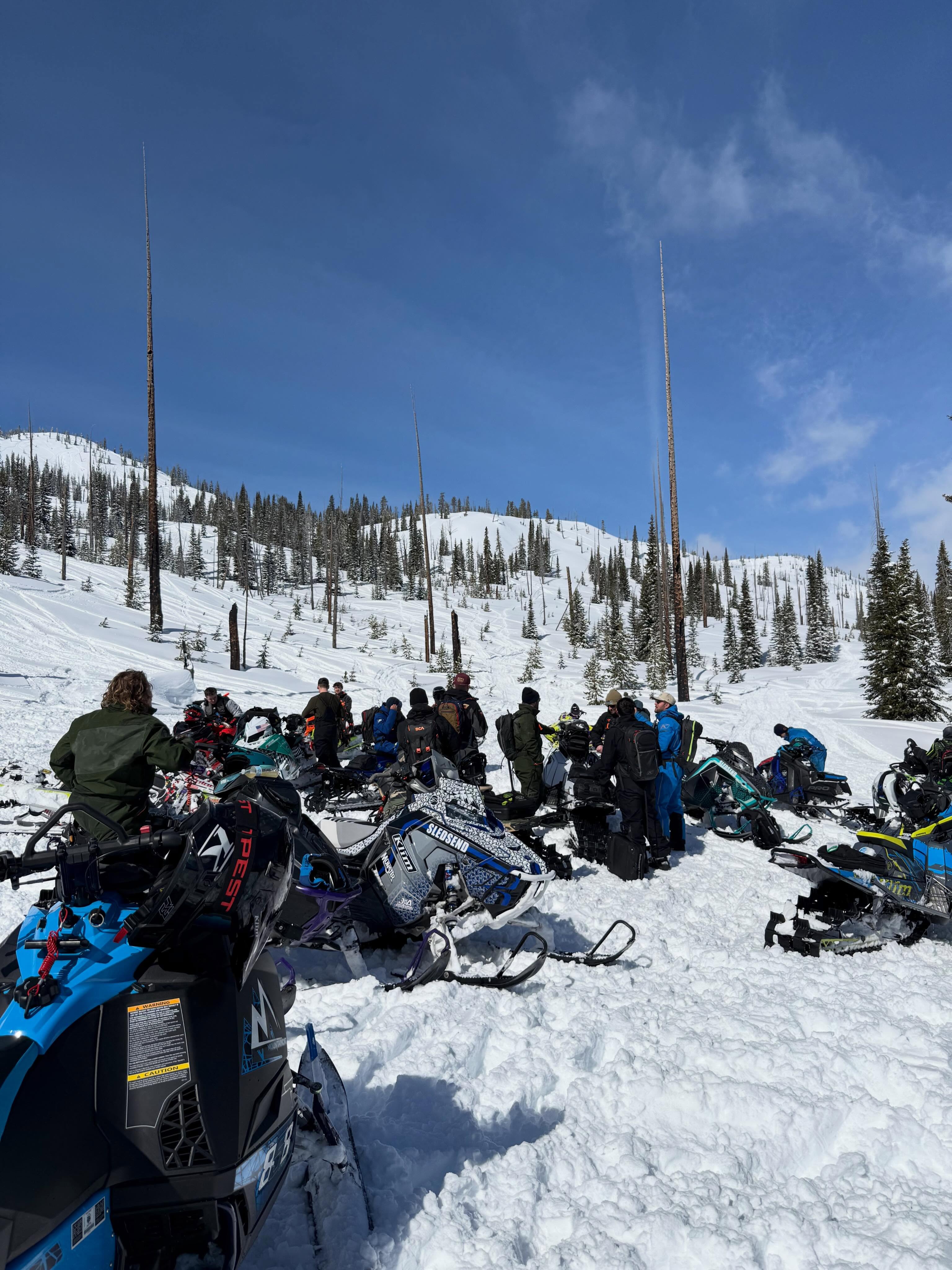 I know summer is just kicking off, but thinking back to the trip to McCall this winter with the #sledsendbrotherhood. Such a good time meeting everyone and making some lifelong friends!
@sledsend 
@freshies_built 
@carbonpursuit