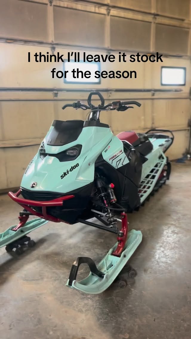 Stock or Built? @m7_designs @cheetah_snow @backwoodsbmp @bwcpowersports_ @insta360snow @dji @jawsperformanceltd @skidoo @509inc