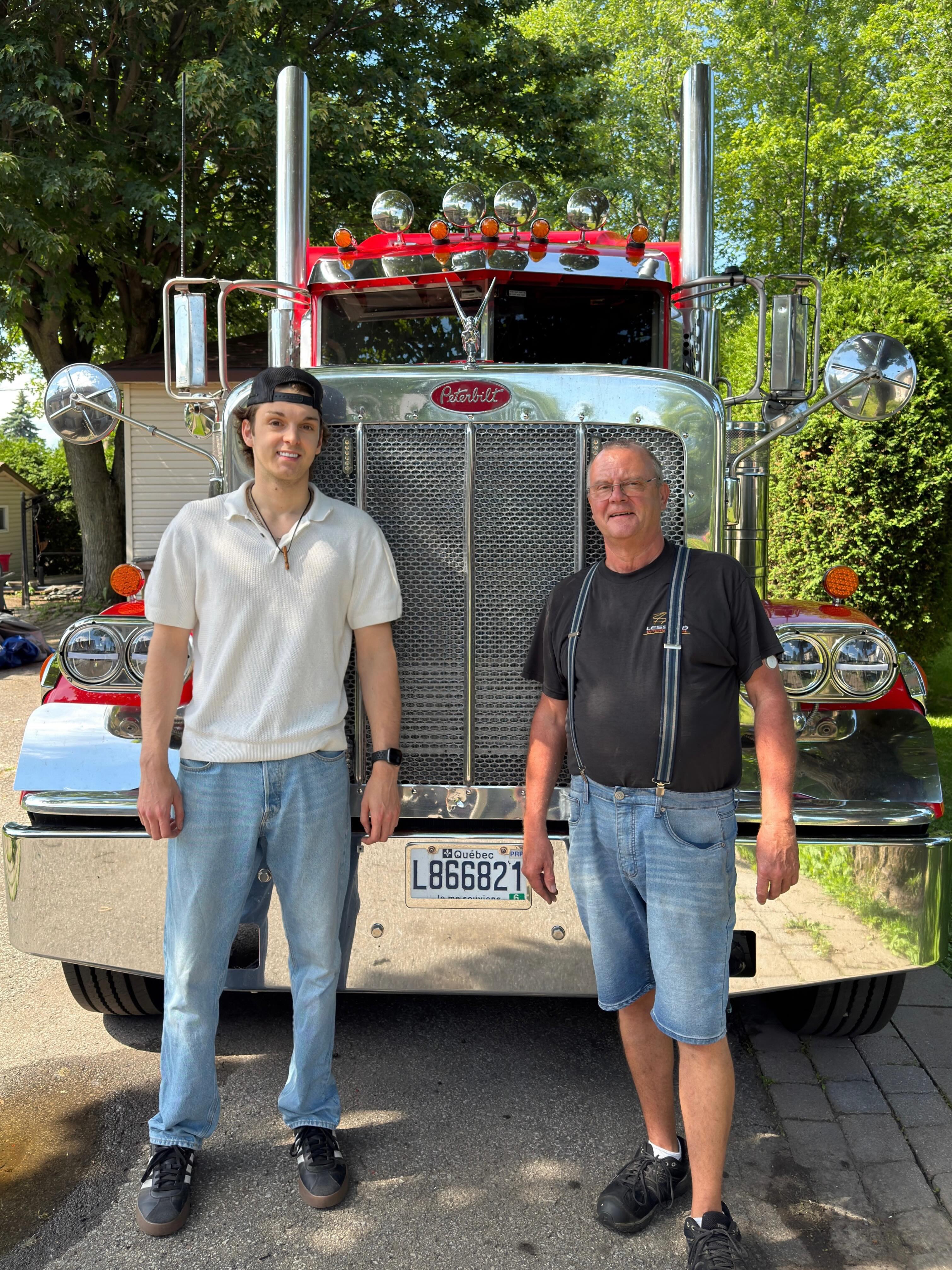 Un gros projet sur le Peterbilt d’un client!

Polissage complet du camion : roues, shell, marchepieds, coffre et bien plus encore. C’est le genre de projet que j’adore réaliser, et le résultat parle de lui-même! 

Je vous laisse admirer le résultat!

Signé, Polissage & Finition J.L.