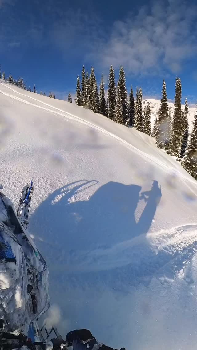 I worked on so many things this season, and I can happily say, I exceeded a lot of my goals I set myself!! 

I’ll be sharing a lot more successes, and failures from the season over the next while as I wish I’m still sledding 🤣

But this day was working on downhill hopovers. So here are a couple clips. 

I haven’t really tried these before this day, but I was pretty pumped with how quickly I got a clean one done! 

Thanks for being a sledding buddy that wants to stop and practice with me @burntus! 😎🤟🏼

#practicemakesperfect #nobaddays #insta360