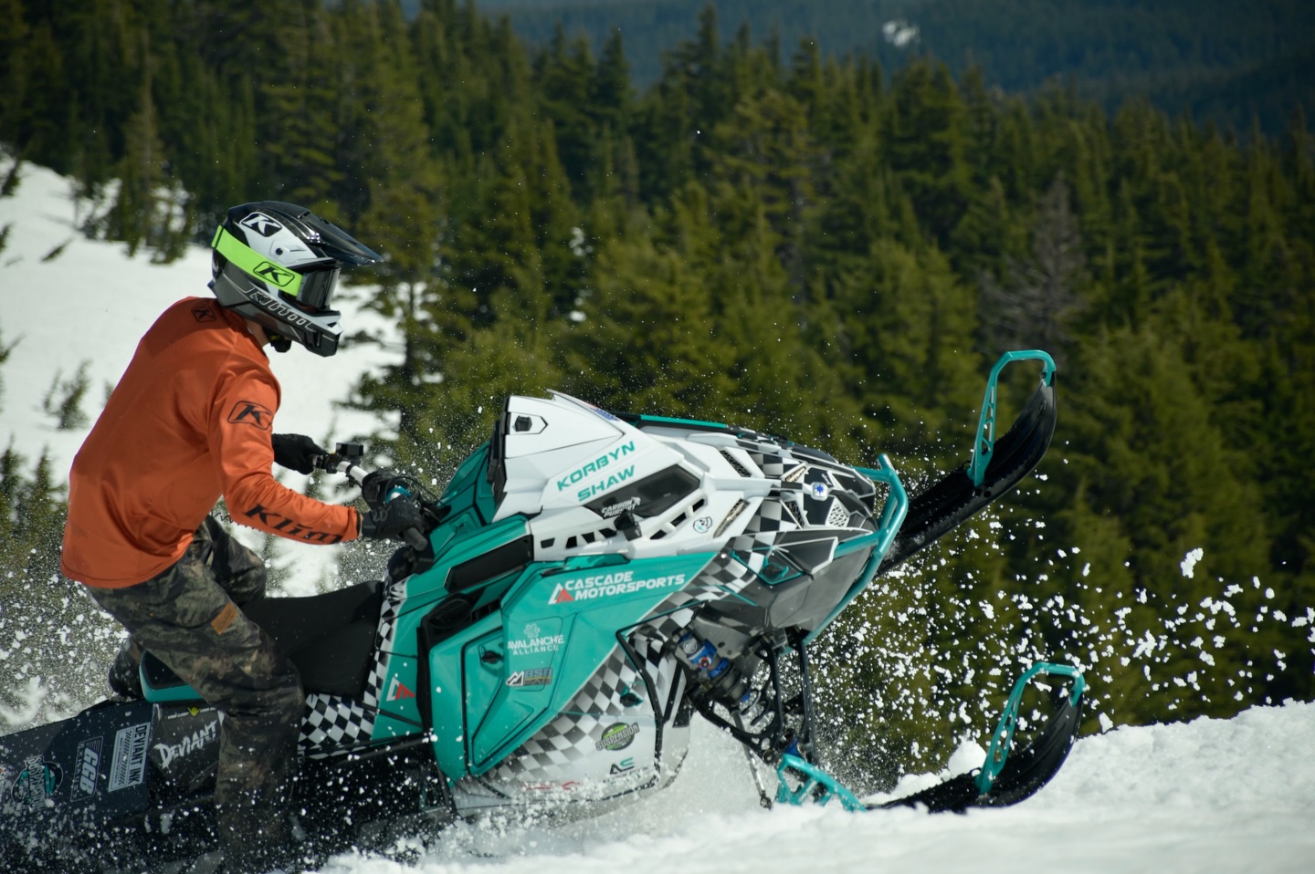This time last year !.. 🥲 It’s okay, next year they will be complaining about too much snow, too cold, etc. 🤞🏼 

Stunning pics courtesy of @_claire._jones._  while we rode the locals hill climb event last Memorial weekend put on by @clutchedfilms 

#snowmobiling #polarissnow #wrapitbeforeyourideit #ridewithrox
