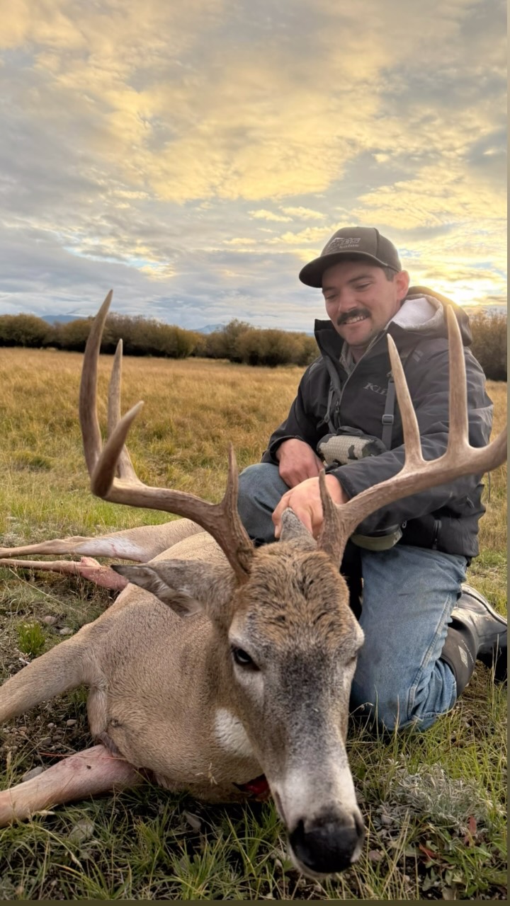 One exciting hunt last night! The blood trail went into the river and I found him 150 yards downstream washed into a willow. 100 yards through the heart with the @mathewsinc 
Thanks for the help @dylanhart216 @darb_peterson