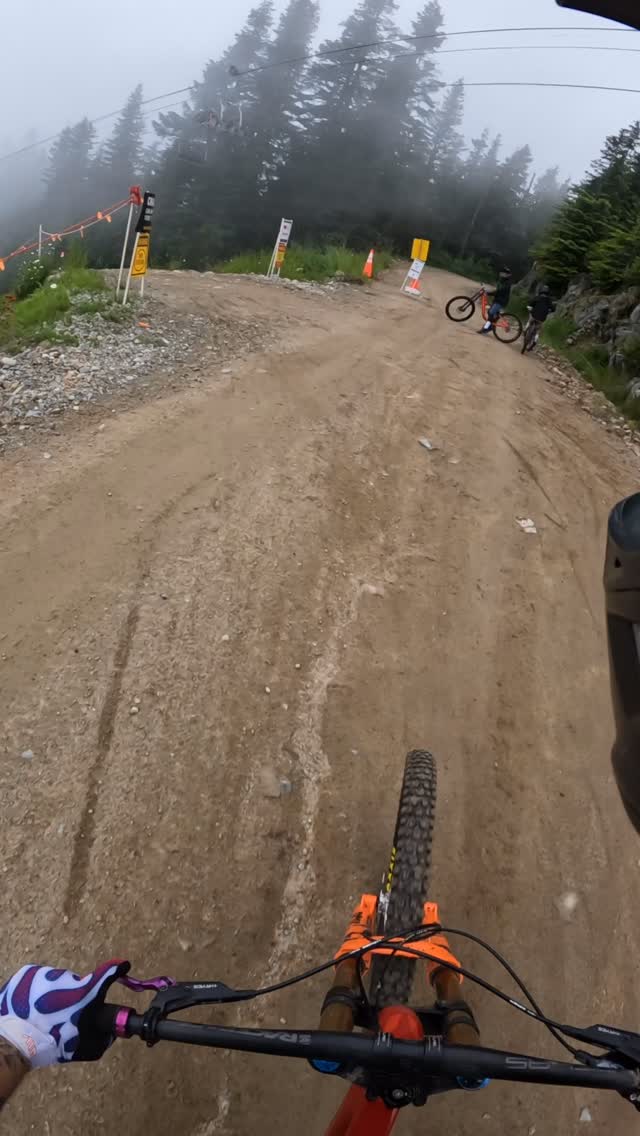 Chiller lap down BOCrock @grousebikepark.
.
.
.
.
.
.

,
,
.
.
.
.
.

.
#bike #bikepark #flow #mountainbike