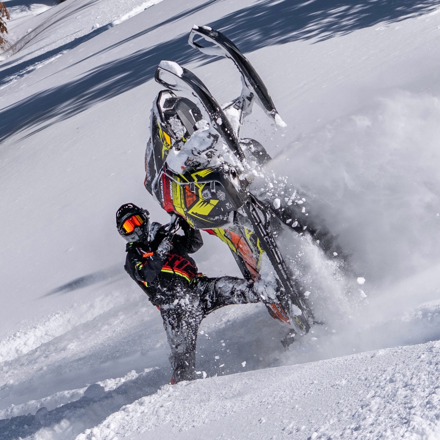 TOO..MUCH..FUN ⚔️ 
❄️ 
#thatskidoofeeling #brpdealerambassador #snowmobile #sledcali #winterplayground